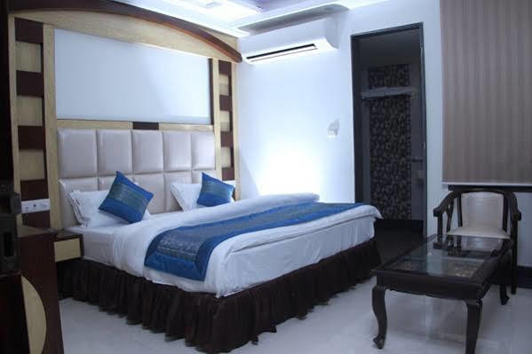 Sohana Palace Új-Delhi Kültér fotó